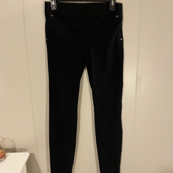Maurices Pants - Cropped Black Spandex Slacks